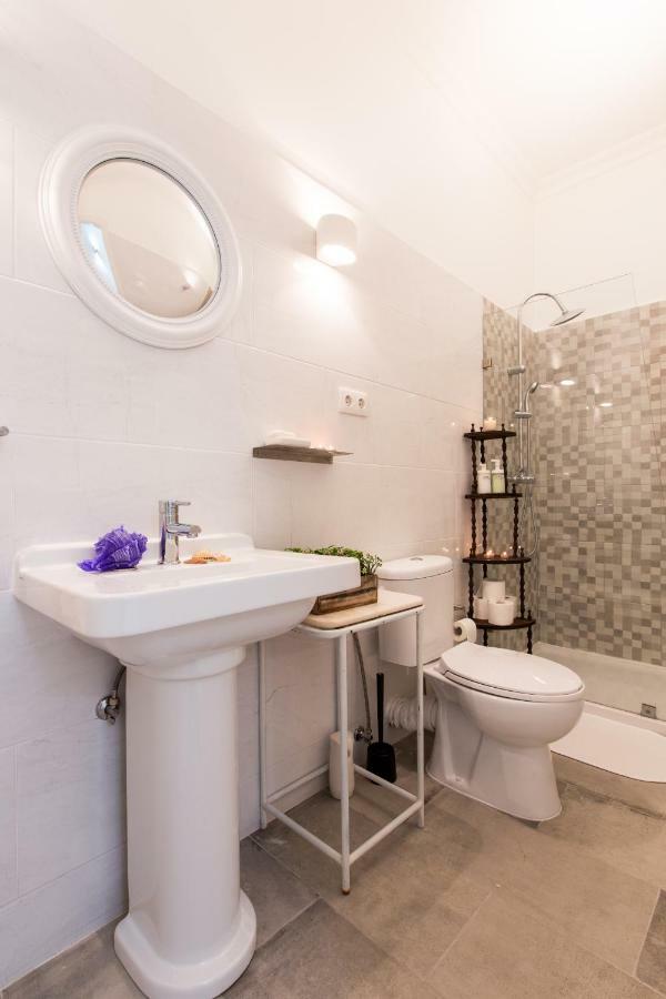 Lisbon Secret & Charming Baixa 4 Bedroom Apartment Extérieur photo